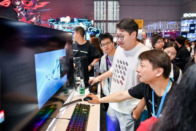 华硕主板超频秀引爆BW2024(图6)