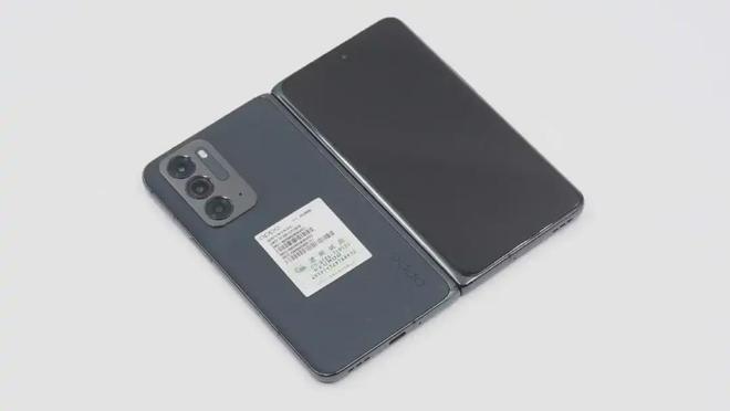 这些手机在用的FLASH芯片同样适合ARM架构游戏掌机应用(图10)