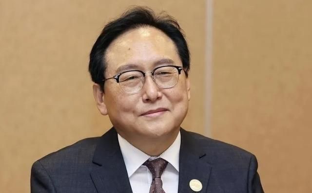 访华果然是个幌子？拜登对华打响“第一枪”！意想不到的事发生了