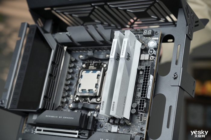 9800X3D处理器性能搭档宏碁掠夺者炫光星舰DDR56000C28内存套装评测(图4)