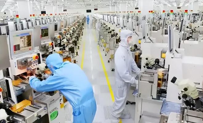 PG电子平台：外媒：中企存储芯片崛起了！(图2)