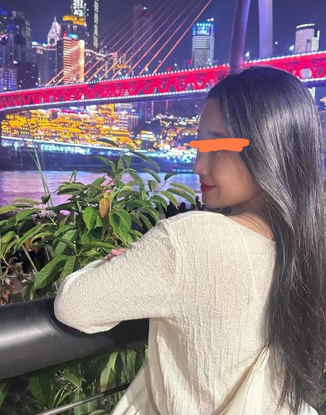 27岁女游客被蛇咬身亡！身材超好是家中独生女肤白貌美太可惜(图14)